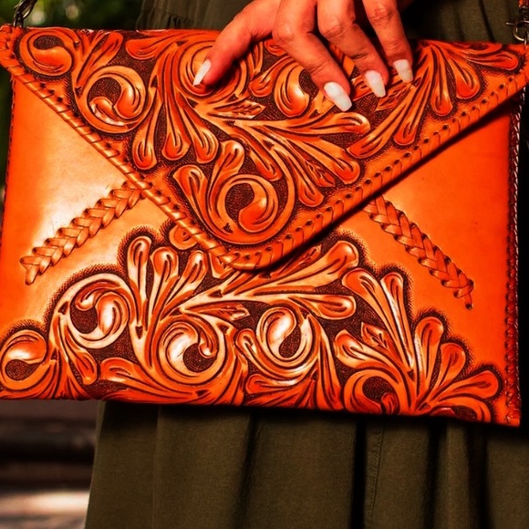 ORIGENE Coral hand-tooled by master craftsmen 100% Leather Clutch Bag - Picture 8 of 8